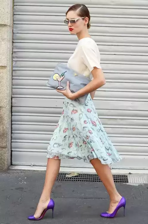 红裙子配鞋全攻略 穿对鞋让你从年头美到年尾