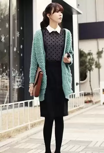 绿色毛衣外套搭配全攻略 穿出冬日高级感