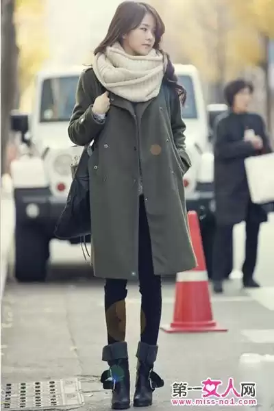 绿色毛衣外套搭配全攻略 穿出冬日高级感